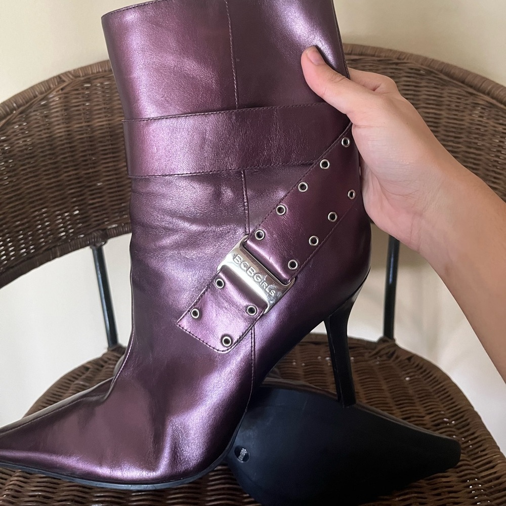 BCBG heeled boots